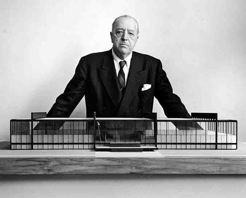 arquitetos famosos Mies van der Rohe